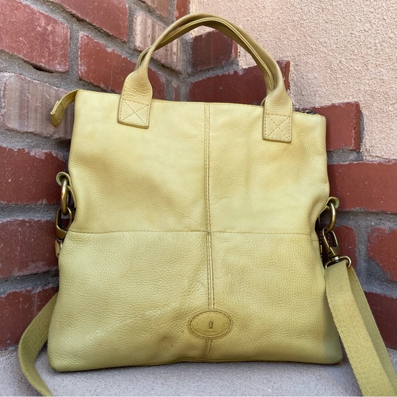Fossil💛Genuine Leather Modern Cargo Foldover Crossbody Bag in Butter Yellow - Picture 3 of 15